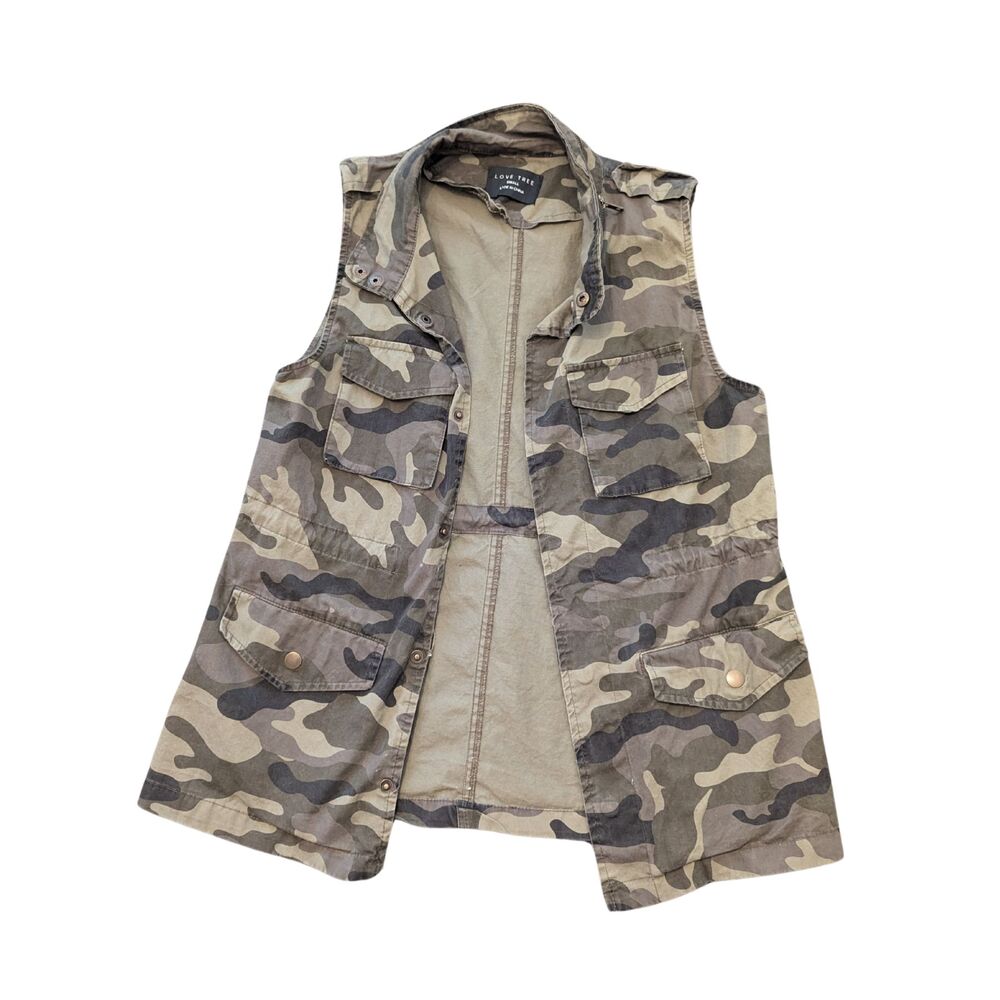 Love Tree | Women's Small | Army Green Camo Button Up Vest